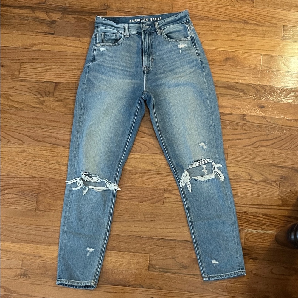 American Eagle Outfitters Women's High Rise Ripped Blue Jeans